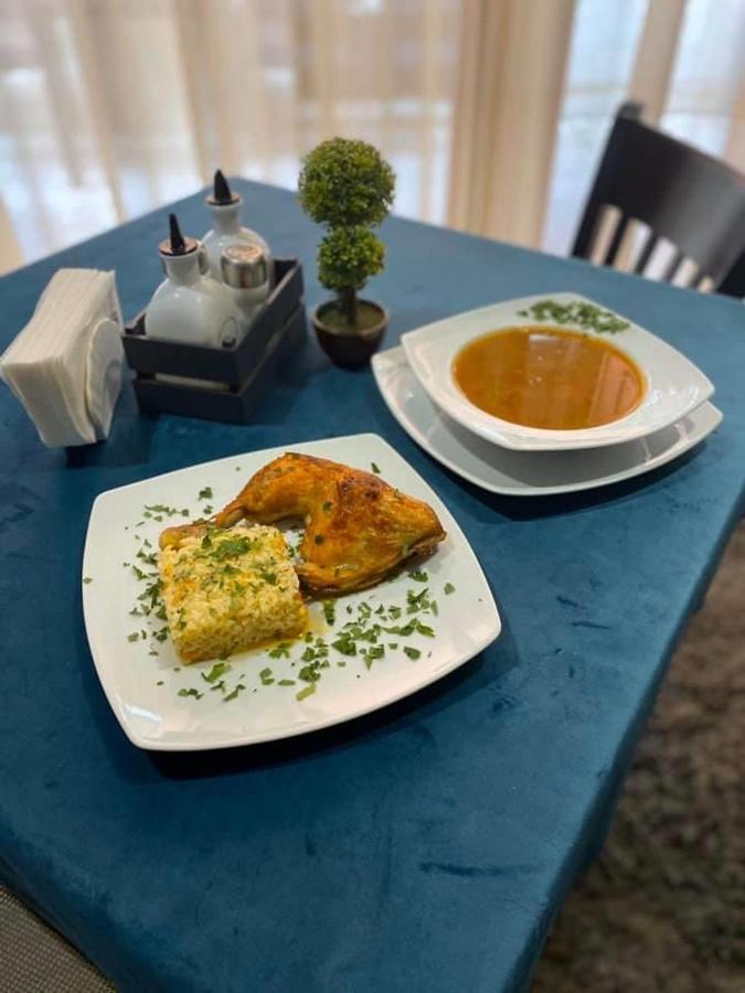 卢克索酒店 梅尔尼克 外观 照片